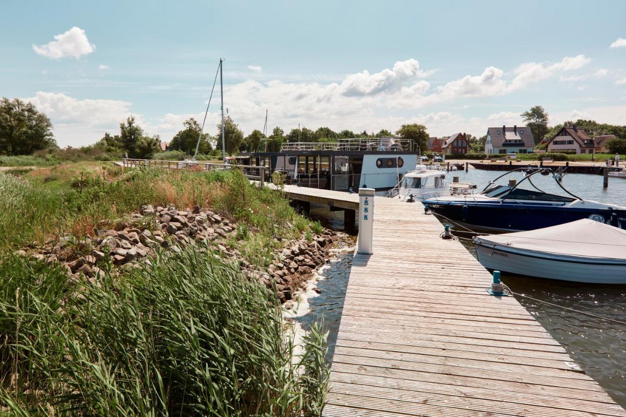 Hausboote Und Fewo Vieregge Luaran gambar